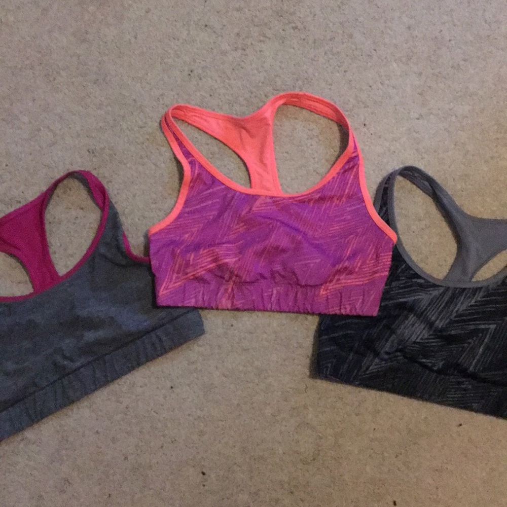 ***sold***Champion reversible sports bras
